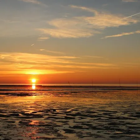 De Lark Апартаменты